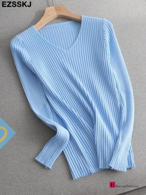 Basic V-Neck Slim Pullover