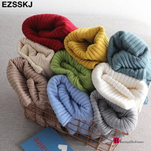 Basic V-Neck Slim Pullover