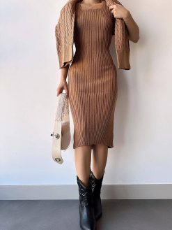 Biscuits Knitted Crop Turtleneck Set