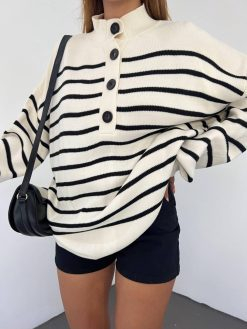 Buttoned Knitwear Sweater