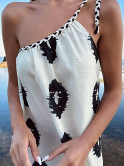 Neck Knitted Detailed Midi Dress