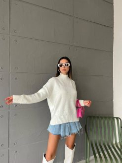 Pearl Embroidered Turtleneck Sweater (Copy)